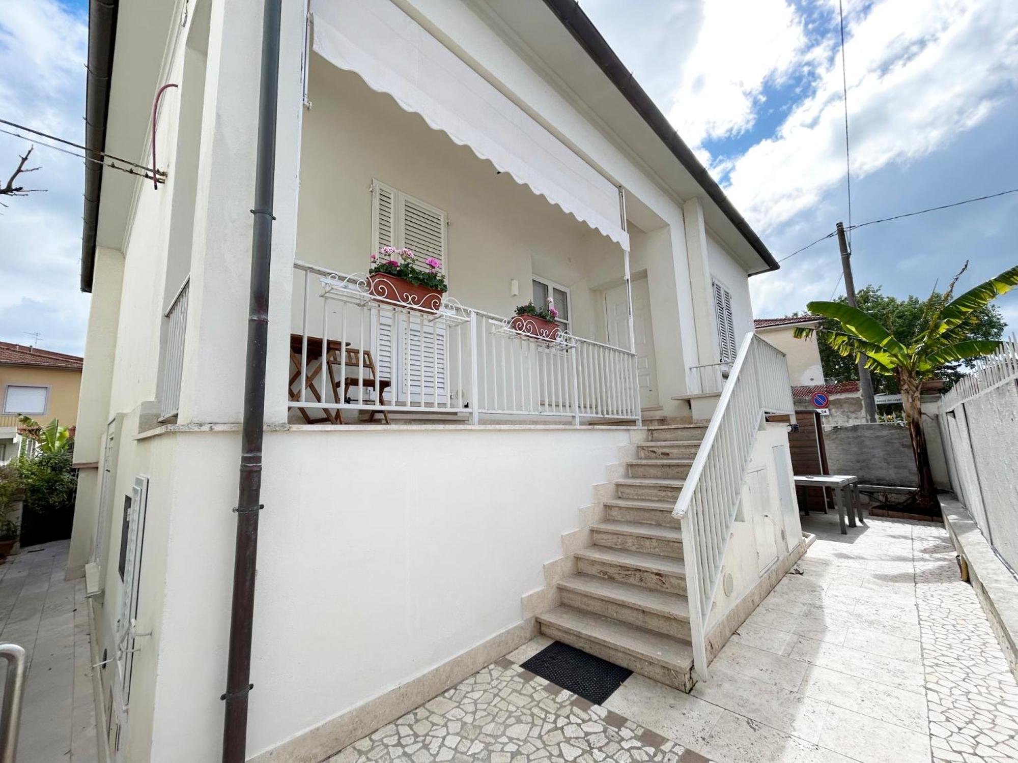 Apartamento Casa Rosi Vada Exterior foto